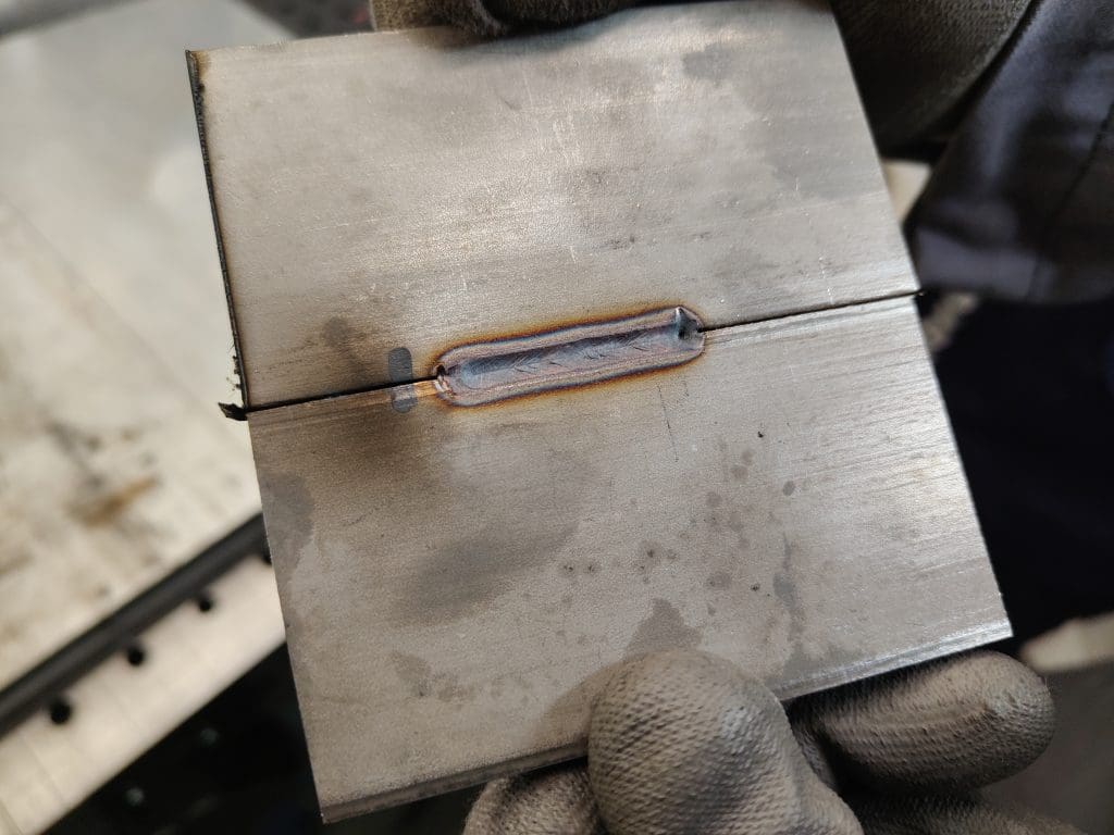 Formation soudage laser : première passe sur inox 304L